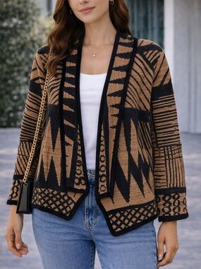 Geometric Patterned Cardigan in Black and Brown